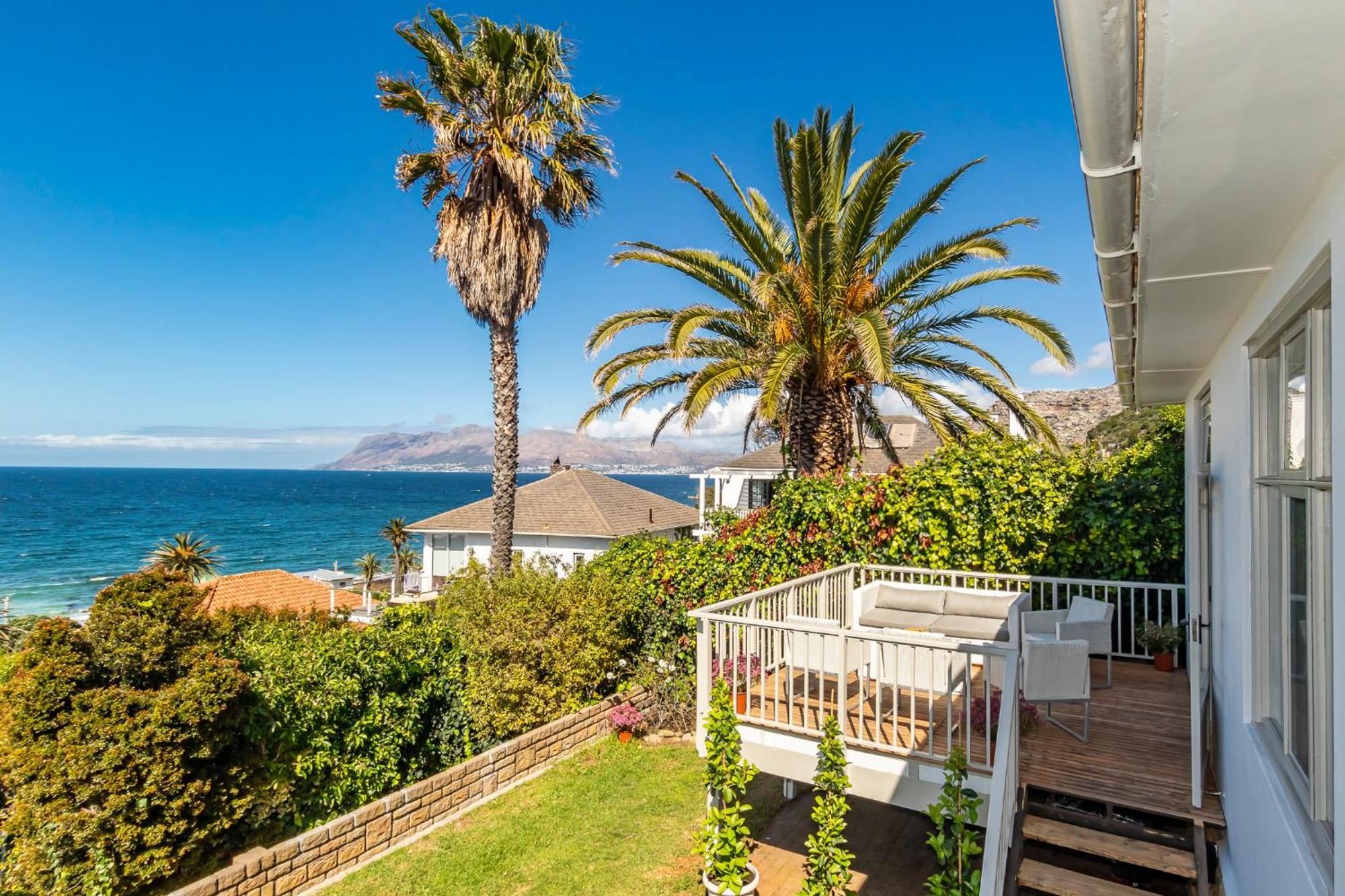 Davley House, St Kalk Bay Holiday home